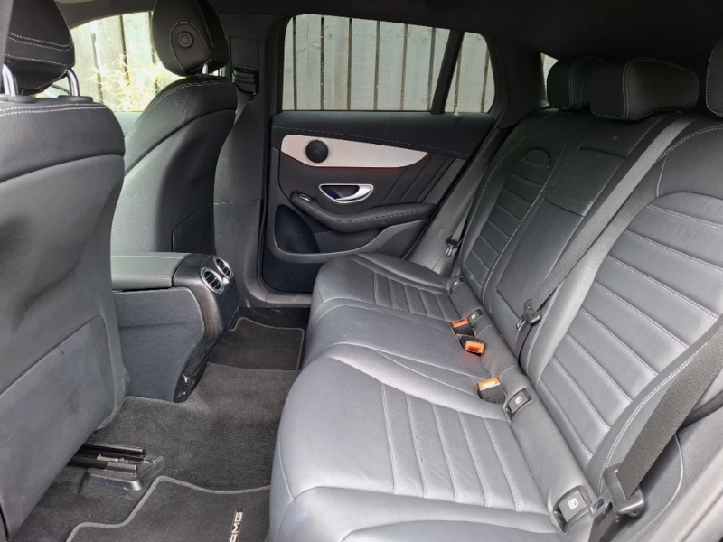 Mercedes-Benz EQC Eqc 400 300Kw Amg Line Premium 80Kwh Black #6