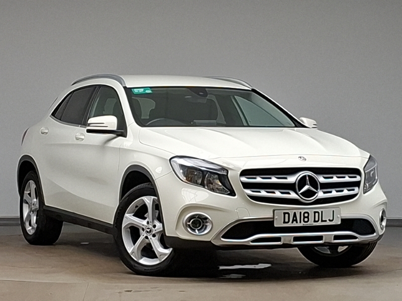 Mercedes-Benz GLA Class Gla 200D Sport White