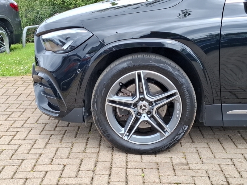 Mercedes-Benz GLA Class Gla 200 Amg Line Premium Plus Blue #18
