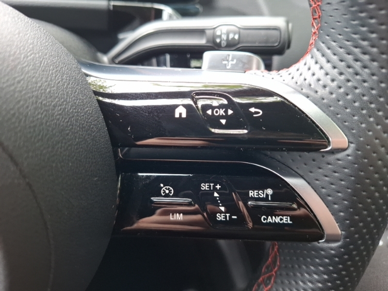 Mercedes-Benz GLA Class Gla 200 Amg Line Premium Plus Blue #12