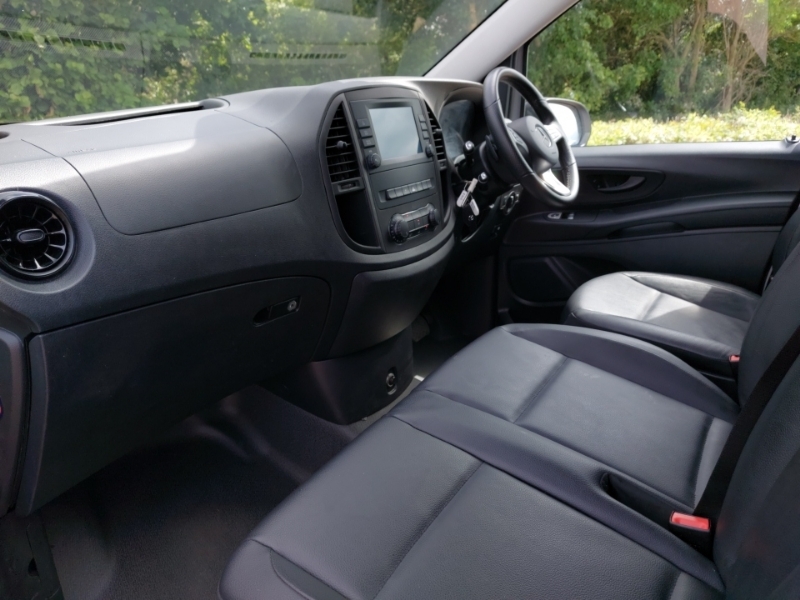 Mercedes-Benz Vito 114 Cdi Pro 9-Seater 9G-tronic Silver #5