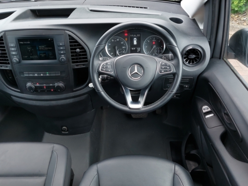 Mercedes-Benz Vito 66 Progressive L2 Silver #8