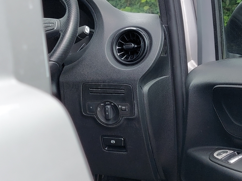 Mercedes-Benz Vito 66 Progressive L2 Silver #9