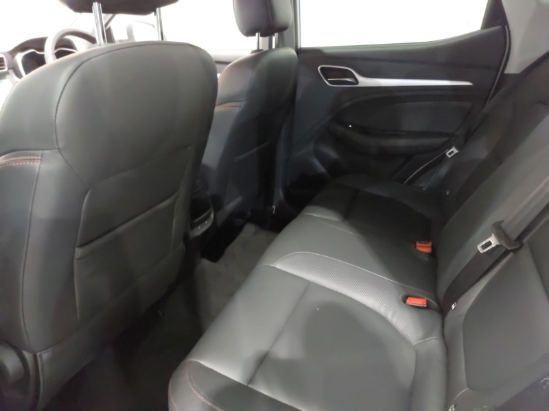 MG ZS 1.0T Gdi Exclusive Dct White #6