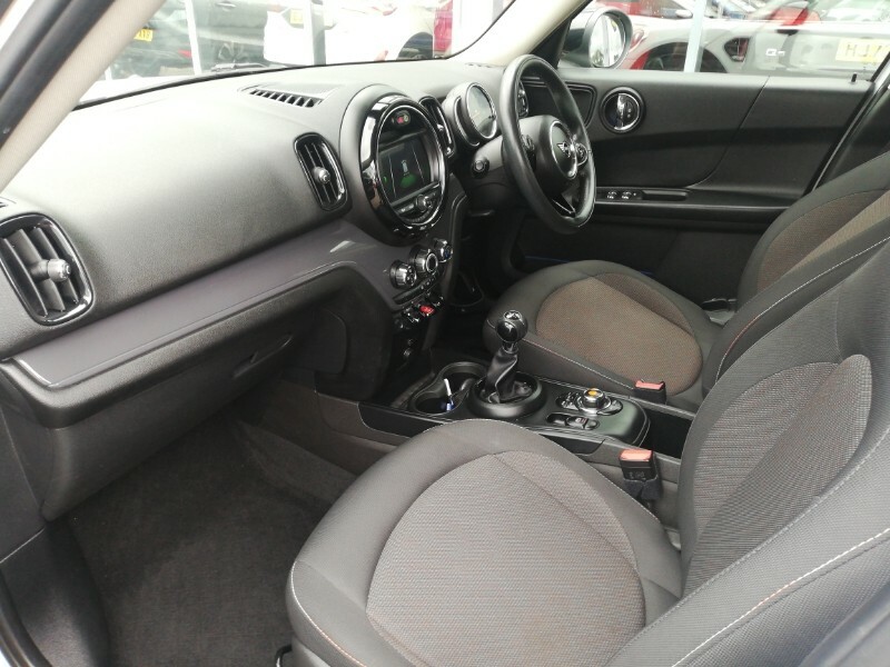 Mini Countryman 1.5 Cooper Classic Comfortnav Pack White #5