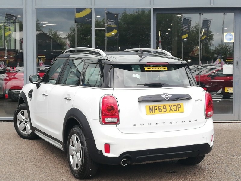 Mini Countryman 1.5 Cooper Classic Comfortnav Pack White #2