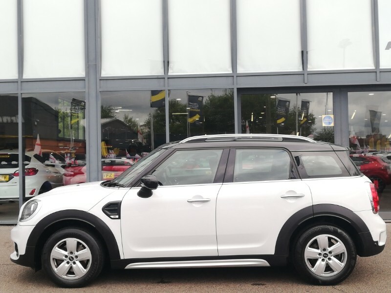 Mini Countryman 1.5 Cooper Classic Comfortnav Pack White #4