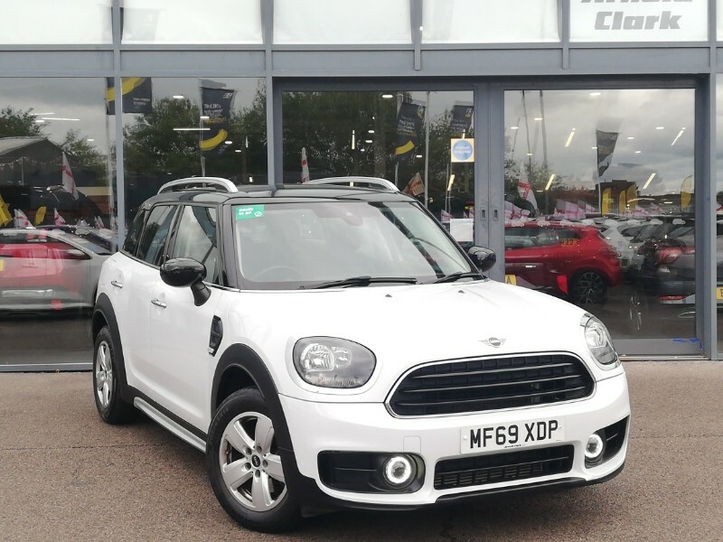 Mini Countryman 1.5 Cooper Classic Comfortnav Pack White