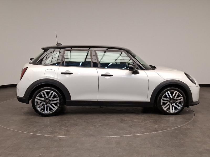 Mini Hatch 1.5 C Classic White #3