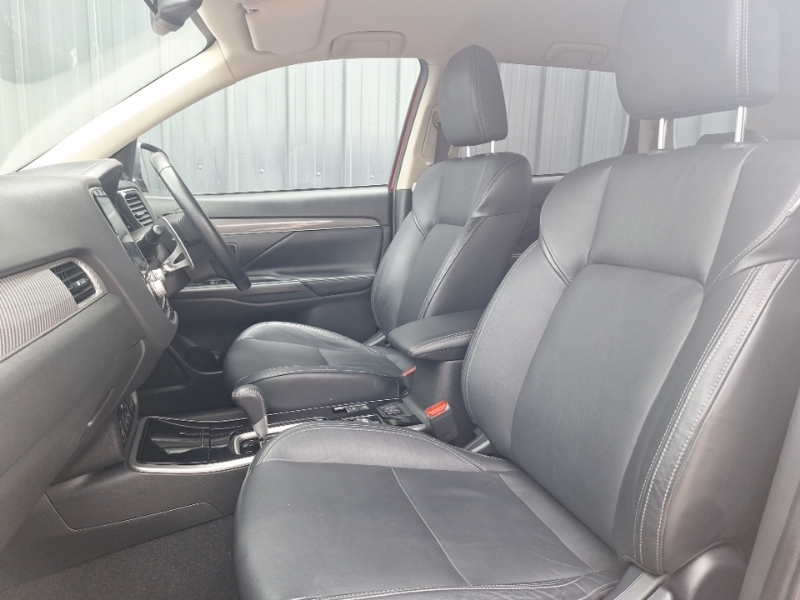 Mitsubishi Outlander 2.0 Exceed Cvt Red #5