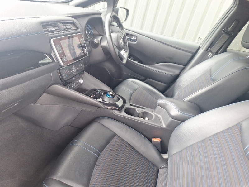 Nissan Leaf 110Kw N-connecta 39Kwh Grey #5