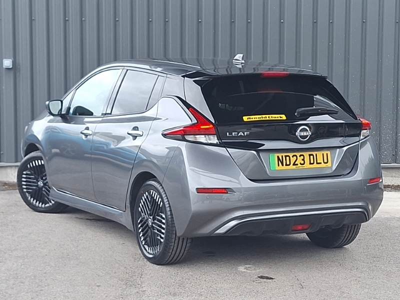 Nissan Leaf 110Kw N-connecta 39Kwh Grey #2