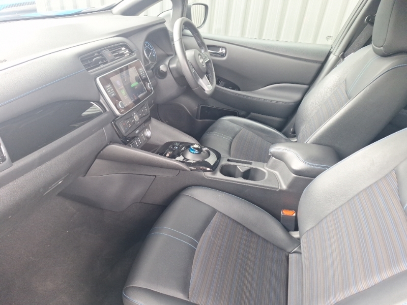 Nissan Leaf 110Kw N-connecta 39Kwh Blue #5