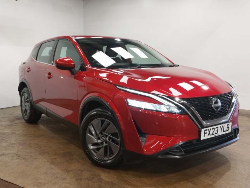 Nissan Qashqai 1.3 Dig-t Mh Acenta Premium Red