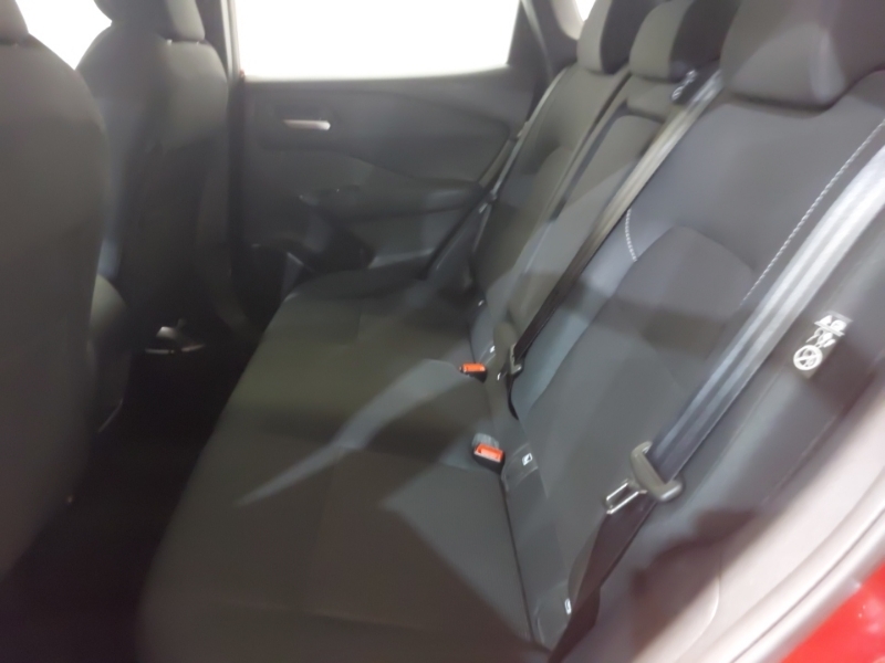 Nissan Qashqai 1.3 Dig-t Mh Acenta Premium Red #6