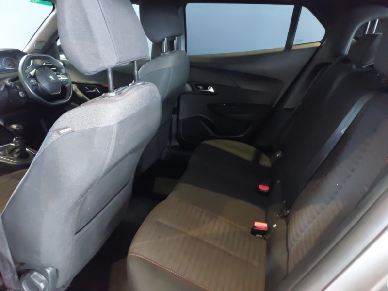 Peugeot 2008 1.2 Puretech Active Premium Grey #6