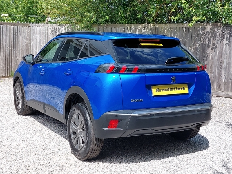 Peugeot 2008 1.2 Puretech Active Premium Blue #2