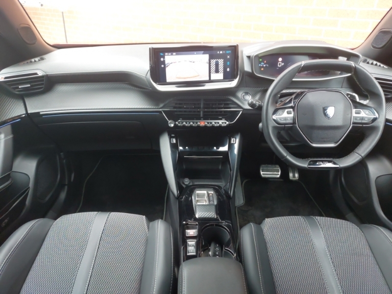 Peugeot 2008 1.2 Hybrid 136 Gt E-dsc6 Red #3
