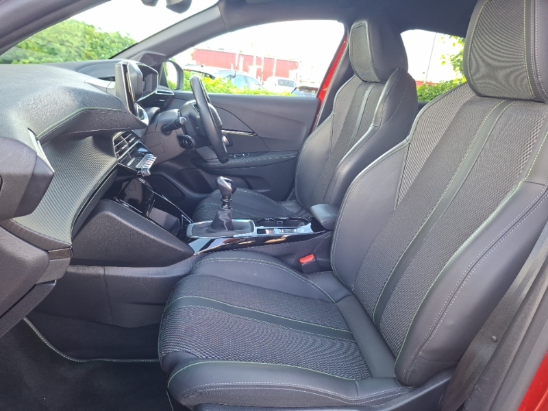 Peugeot 208 1.2 Puretech 100 Gt Red #5