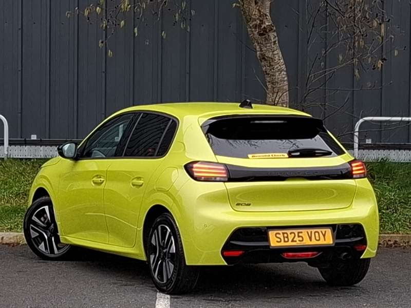 Peugeot 208 1.2 Puretech 100 Allure SB25VOY Yellow #2