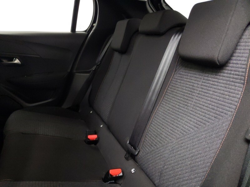 Peugeot 208 1.2 Puretech 100 Style Black #6
