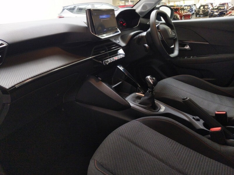 Peugeot 208 1.2 Puretech 100 Style Black #5