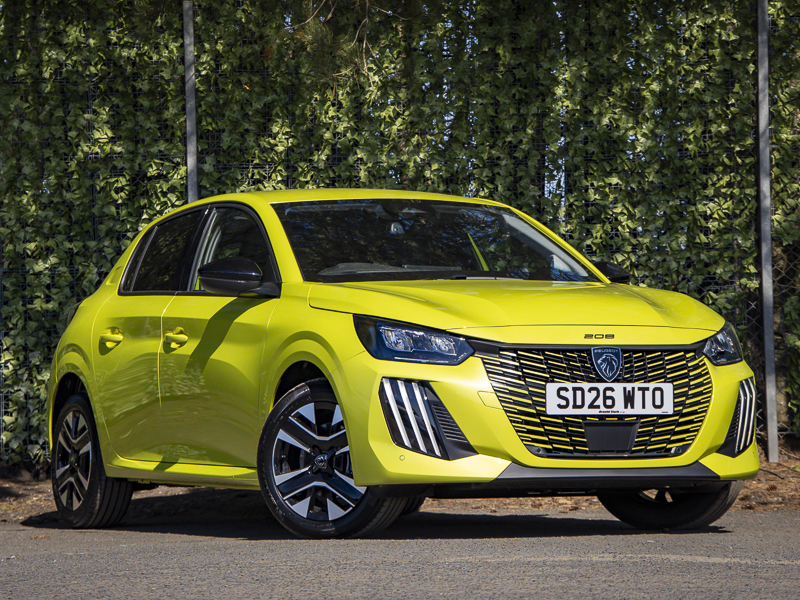 Peugeot 208 1.2 Hybrid 110 Allure E-dsc6 Yellow