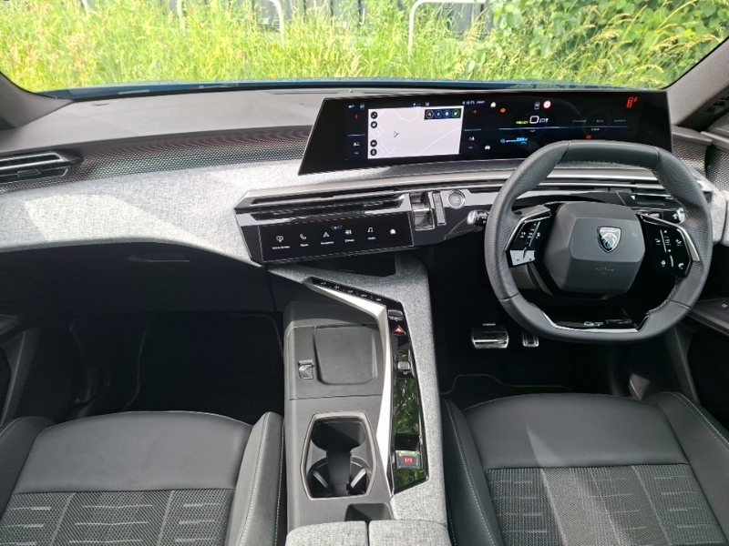Peugeot 3008 157Kw Gt 73Kwh Blue #3