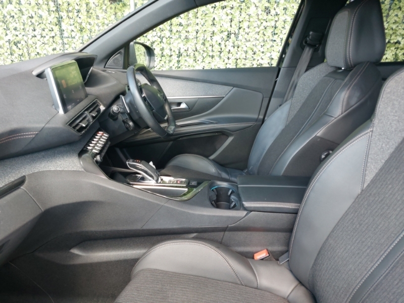 Peugeot 5008 1.5 Bluehdi Gt Line Eat8 Black #5