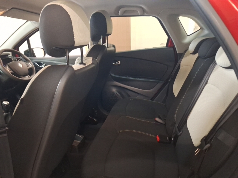 Renault Captur 0.9 Tce 90 Iconic Red #6