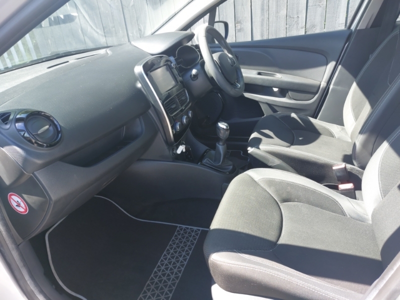 Renault Clio 0.9 Tce 90 Dynamique Nav SC66AWW Silver #5