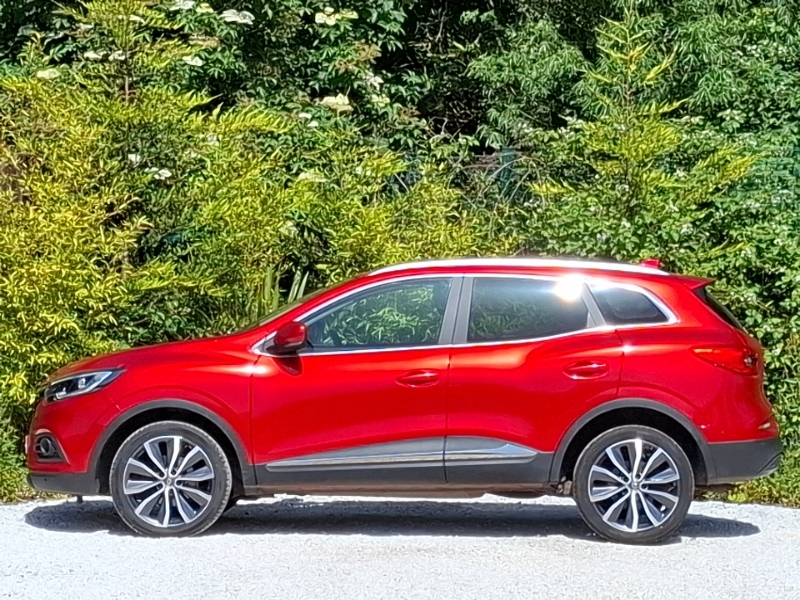 Renault Kadjar 1.5 Blue Dci Iconic SW21DFX Red #4