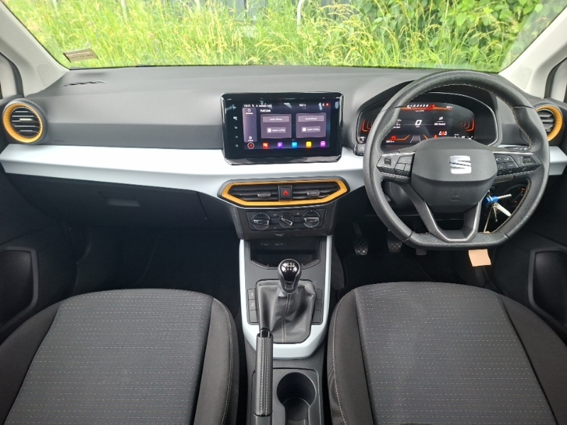 Seat Arona 1.0 Tsi Se Technology White #3