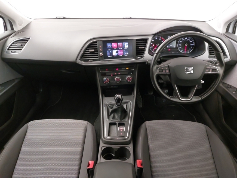 Seat Leon 1.5 Tsi Evo Se Ez DA69HYU White #3