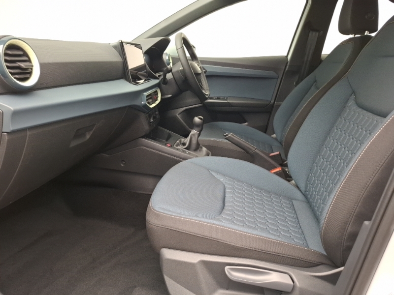 Seat Ibiza 1.0 Tsi 95 Se Technology White #5