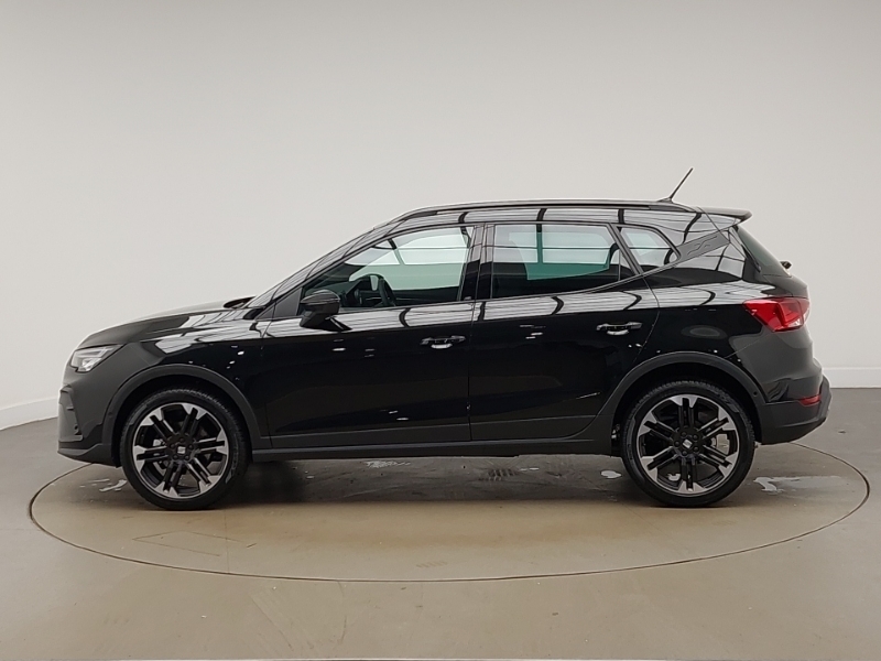 Seat Arona 1.0 Tsi 115 Fr Sport Dsg Black #4