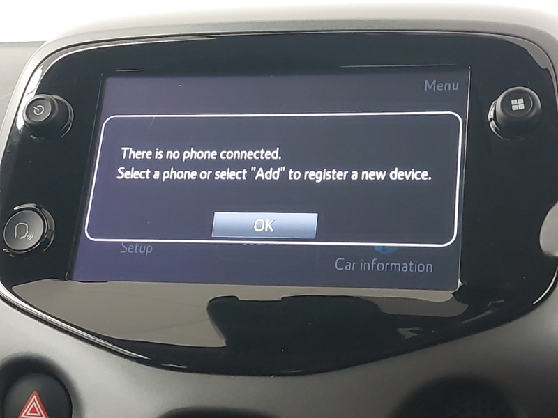 Toyota Aygo X-play Silver #16