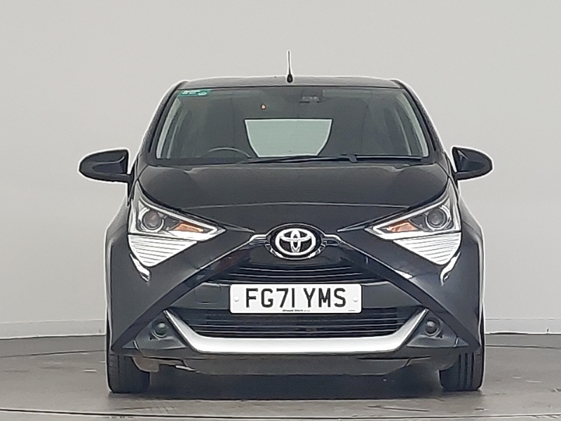 Toyota Aygo X-play Silver #14