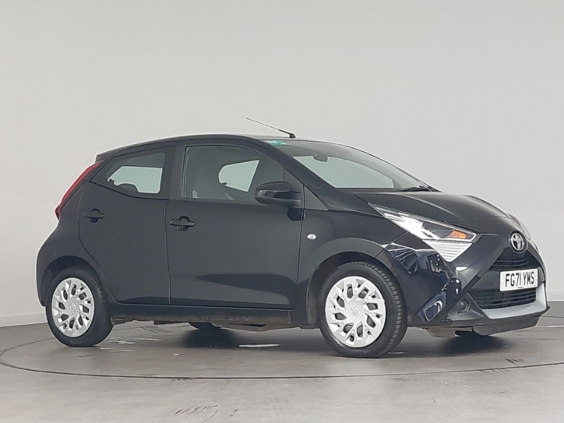 Toyota Aygo X-play Silver #7