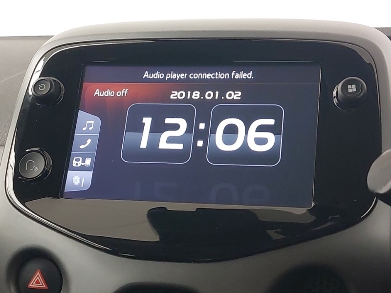 Toyota Aygo X-play Silver #10