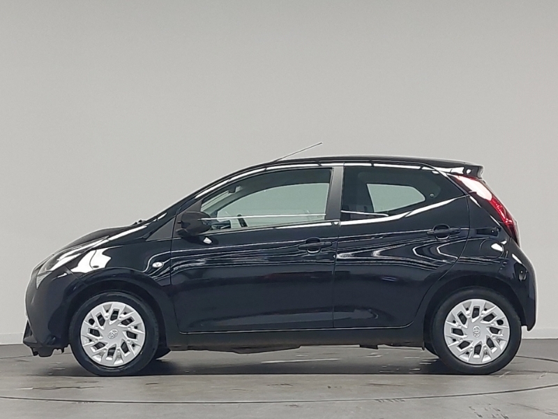 Toyota Aygo 1.0 Vvt-i X-play Tss Black #4
