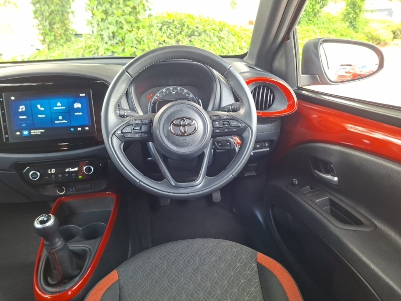 Toyota Aygo X Pure White #8