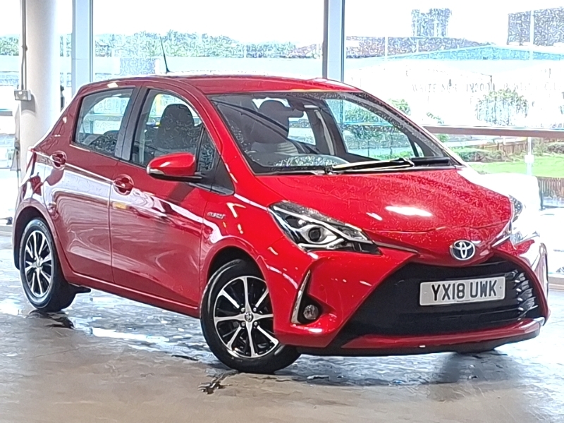 Toyota Yaris Vvt-i Icon Tech Silver #1