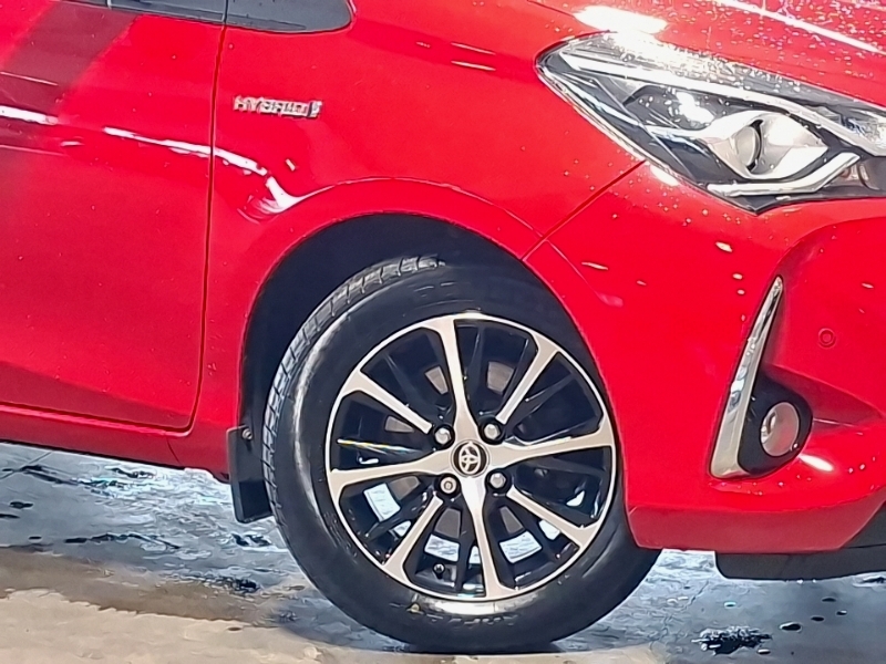 Toyota Yaris Vvt-i Icon Tech Silver #20