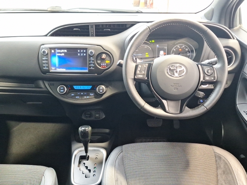 Toyota Yaris Vvt-i Icon Tech Grey #8