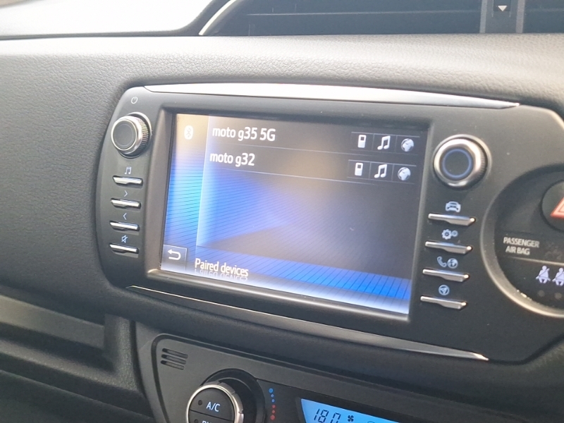 Toyota Yaris Vvt-i Icon Tech Grey #17