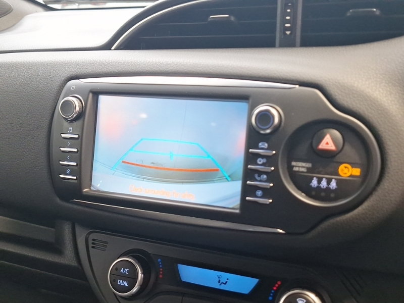 Toyota Yaris Vvt-i Icon Tech Grey #9
