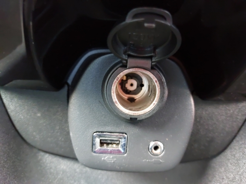 Toyota Aygo X-play Red #17