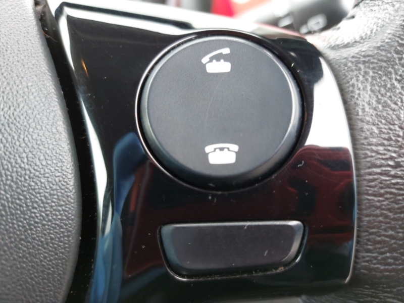 Toyota Aygo X-play Red #13