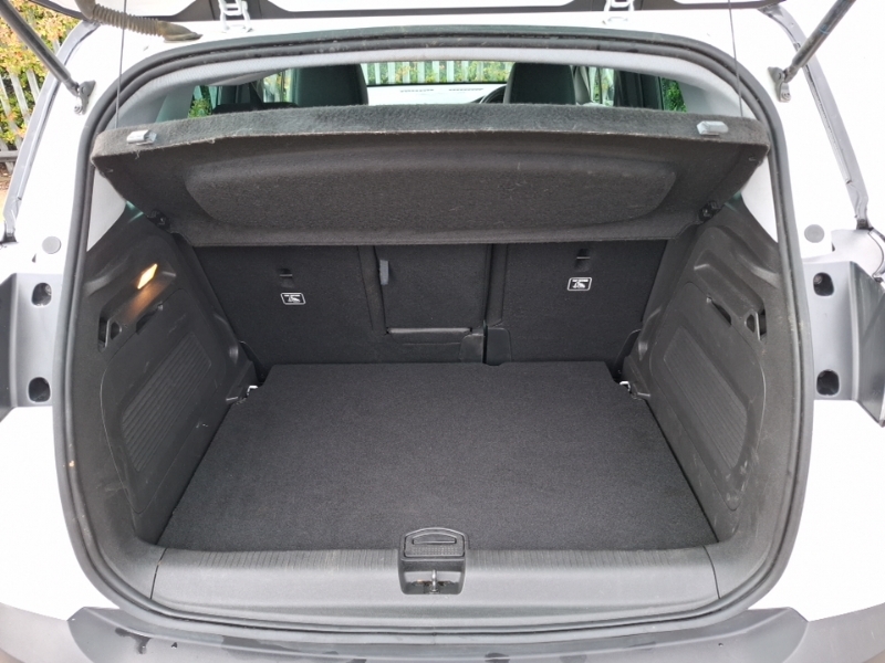 Vauxhall Crossland Gs White #18